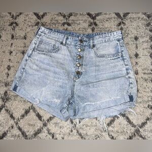 American eagle button up shorts